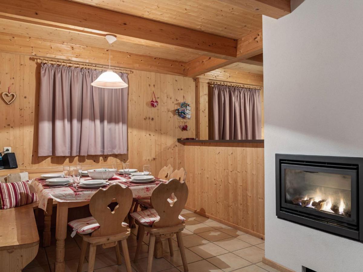 Chalet In St Georgen Ob Murau With Hot Tub ザンクト・ゲオルゲン・オプ・ムーラウ エクステリア 写真