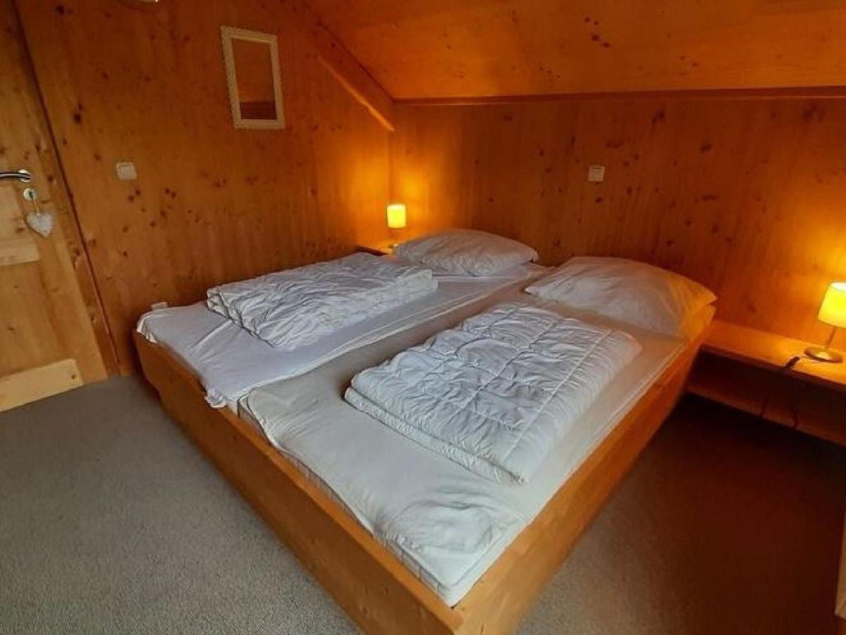 Chalet In St Georgen Ob Murau With Hot Tub ザンクト・ゲオルゲン・オプ・ムーラウ エクステリア 写真