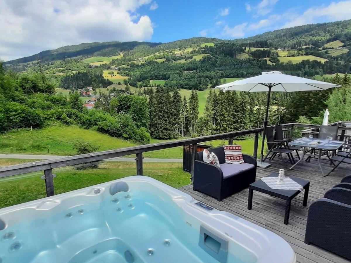 Chalet In St Georgen Ob Murau With Hot Tub ザンクト・ゲオルゲン・オプ・ムーラウ エクステリア 写真