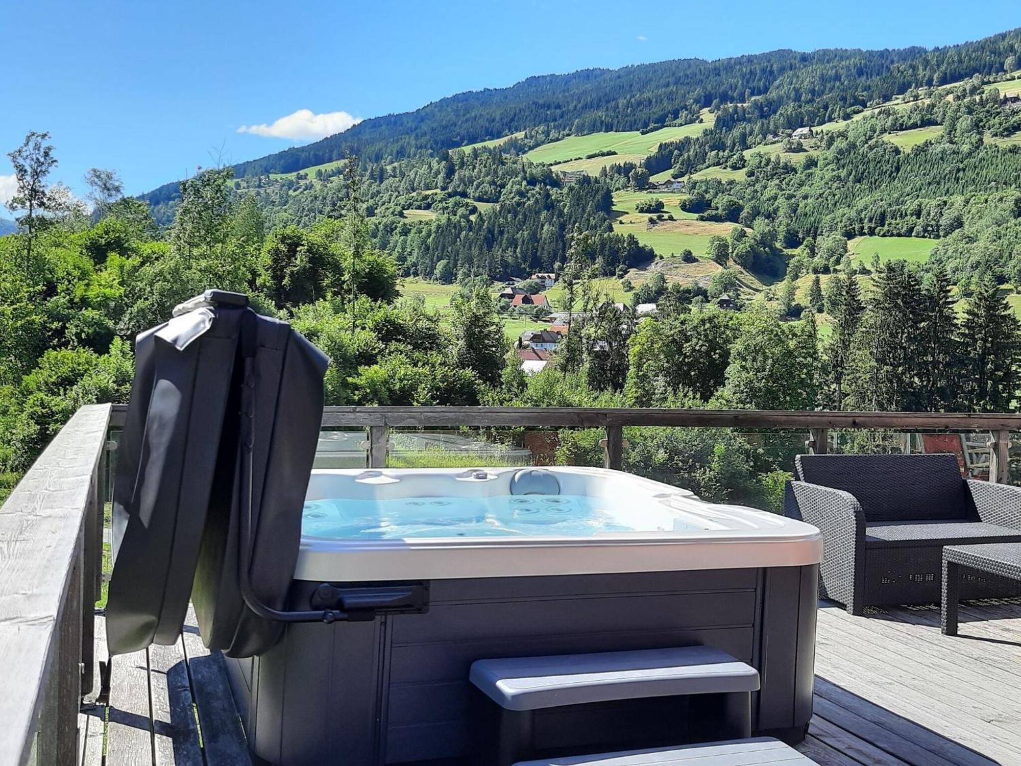 Chalet In St Georgen Ob Murau With Hot Tub ザンクト・ゲオルゲン・オプ・ムーラウ エクステリア 写真