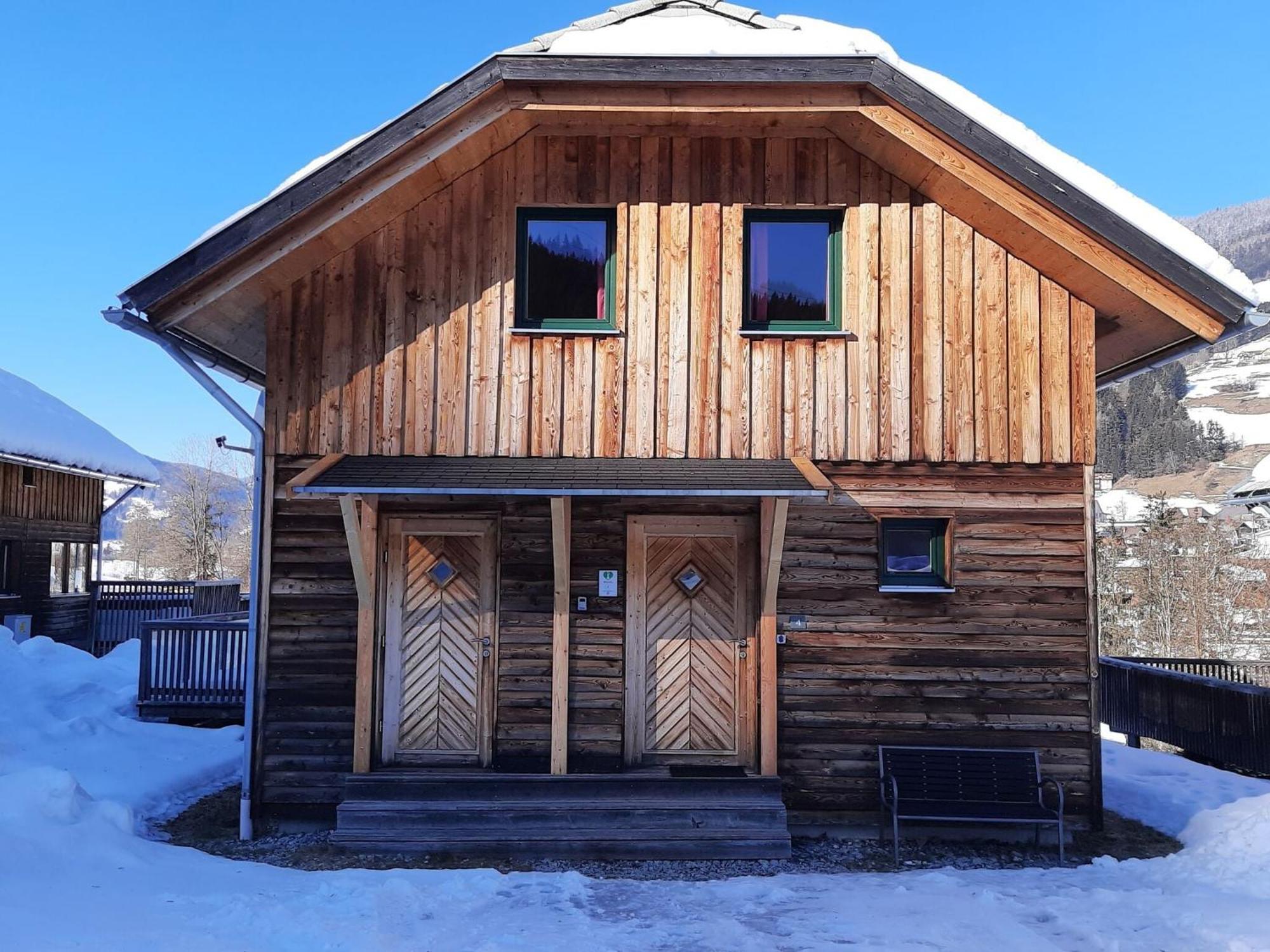 Chalet In St Georgen Ob Murau With Hot Tub ザンクト・ゲオルゲン・オプ・ムーラウ エクステリア 写真